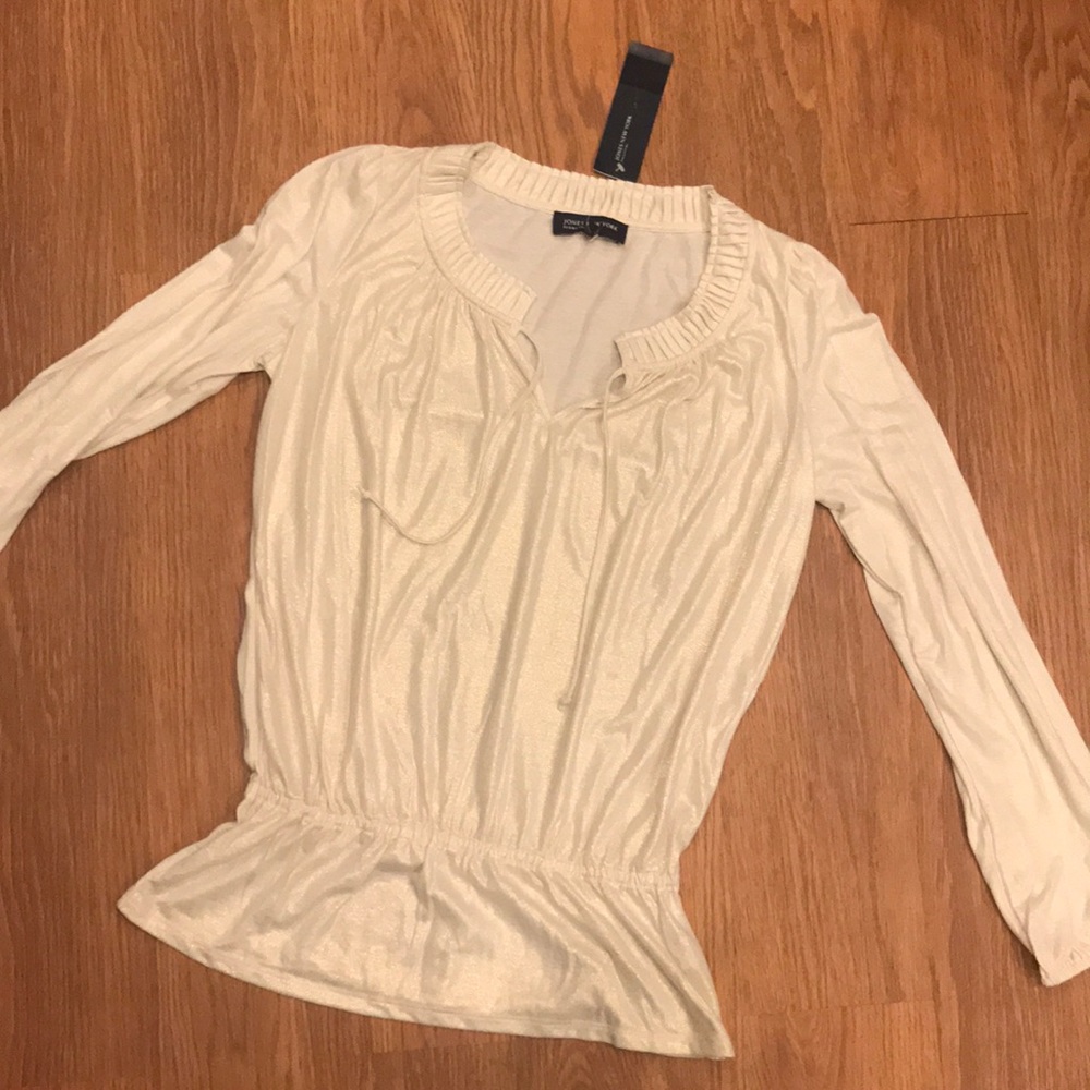 Jones New York white with gold sparkle top